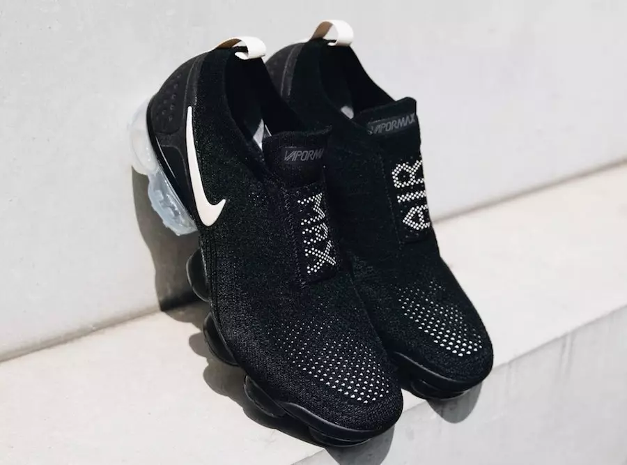 Nike Air VaporMax Moc 2 Inayotolewa kwa Kirimu Nyeusi na Nyepesi 13739_1