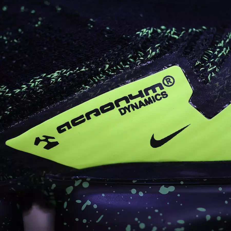 Akronim Nike Air VaporMax Moc 2 Black Volt AQ0996-007