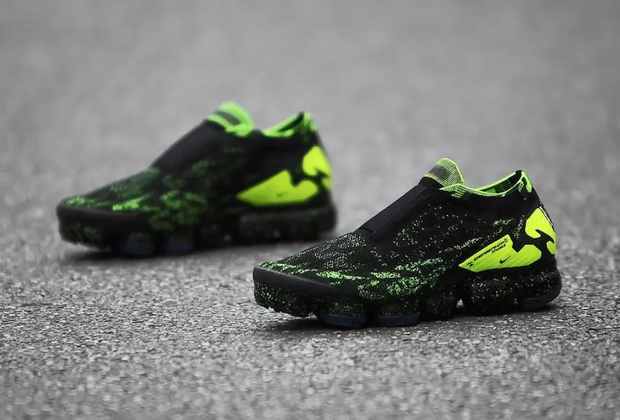 Akronym Nike Air VaporMax Moc 2 Black Volt AQ0996-007