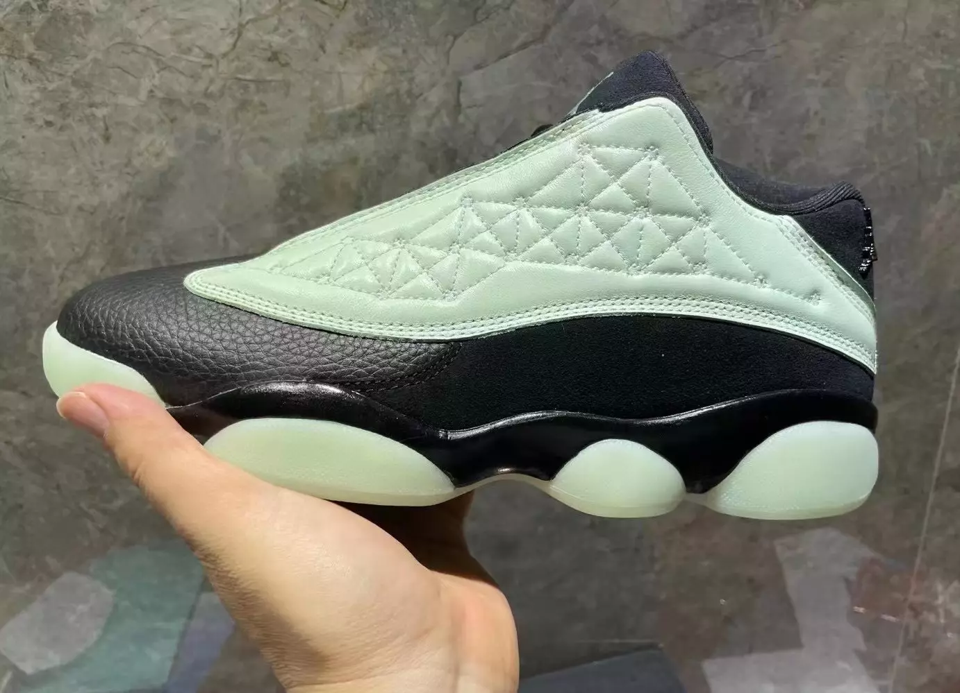 Dátum vydania Air Jordan 13 Low Singles Day DM0803-300