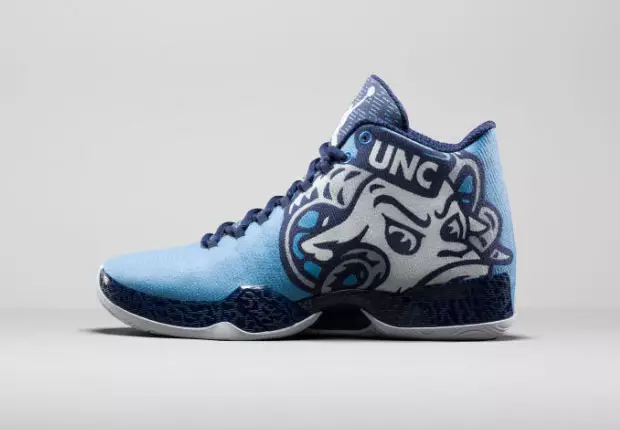 حذاء اير جوردان XX9 29 UNC Tar Heels PE