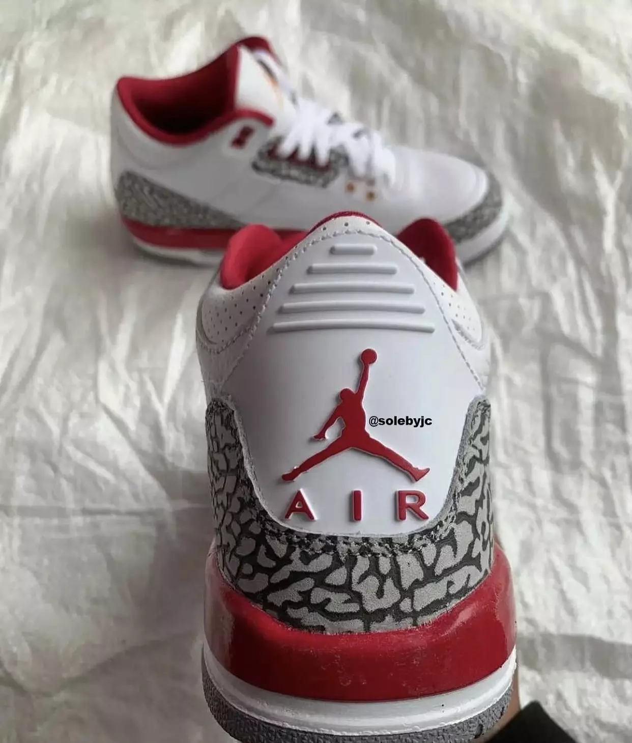 Air Jordan 3 Cardinal Red CT8532-126 Шығарылған күні