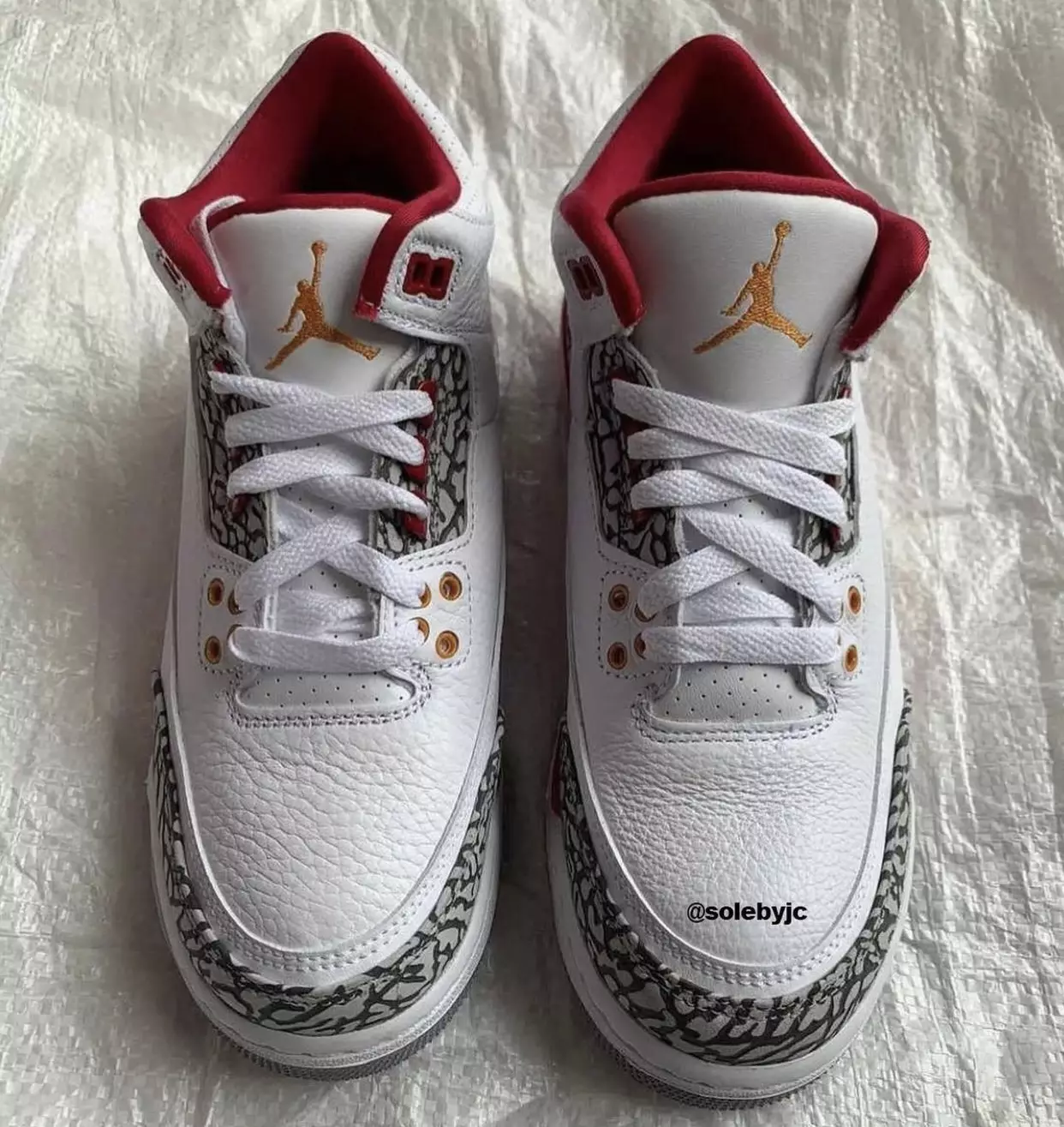 Air Jordan 3 Cardinal Red CT8532-126 Data di rilascio