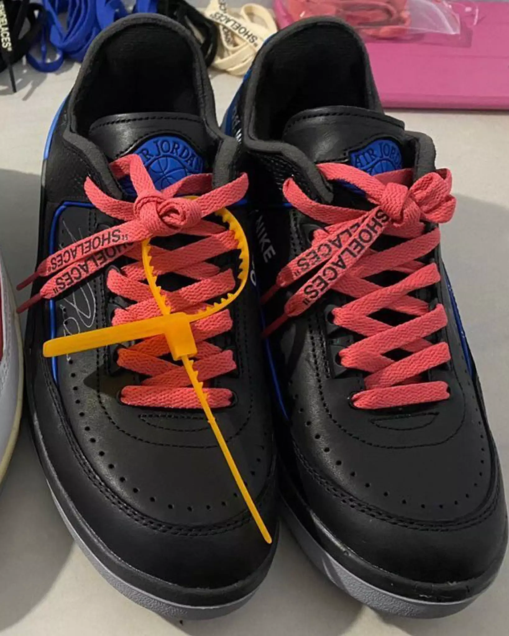 Off-White Air Jordan 2 Low Black Data lansării