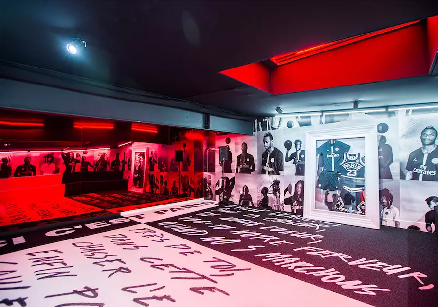 ג'ורדן PSG Pop-Up NYC 45 Grand