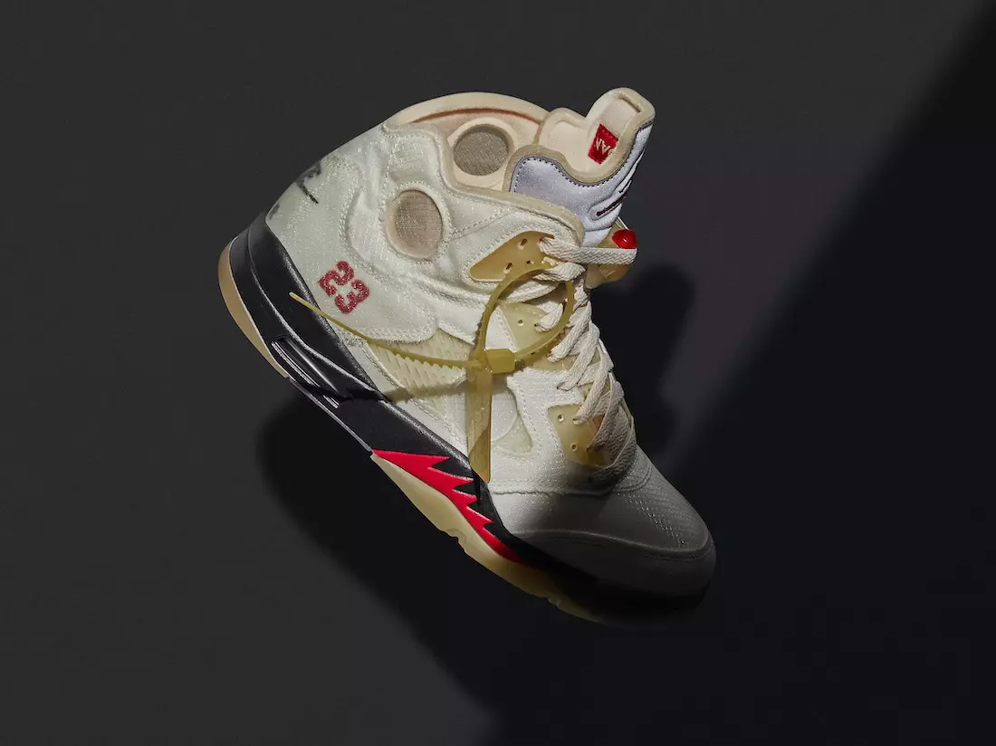 Luonnonvalkoinen x Air Jordan 5