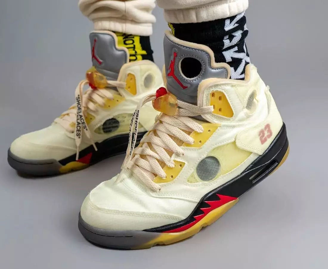 Off-White Air Jordan 5 Sail Fire Red გამოშვების თარიღი DH8565-100 On-Feet