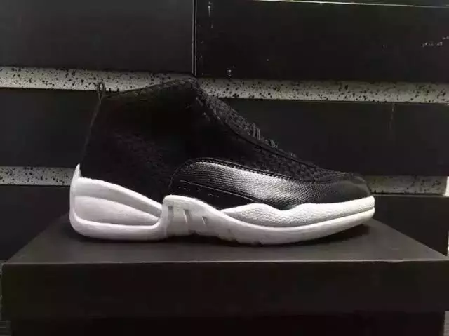 Air Jordan 15LAB12 အနက်ရောင် အဖြူရောင်