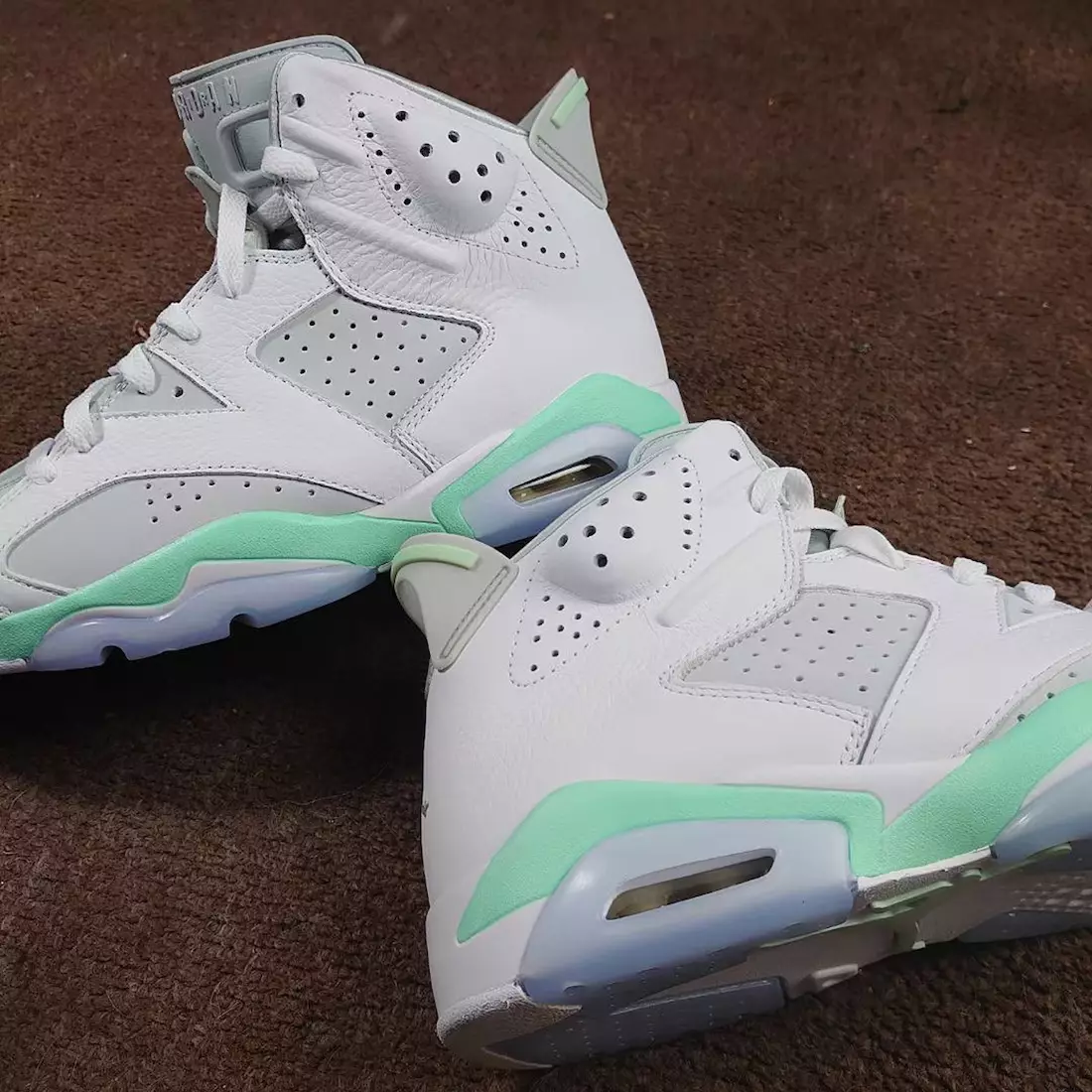 Womens Air Jordan 6 Mint Foam DQ4914-103 Utgivningsdatum