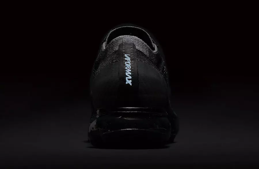 Nike VaporMax Laceless Black Night AQ0581-001