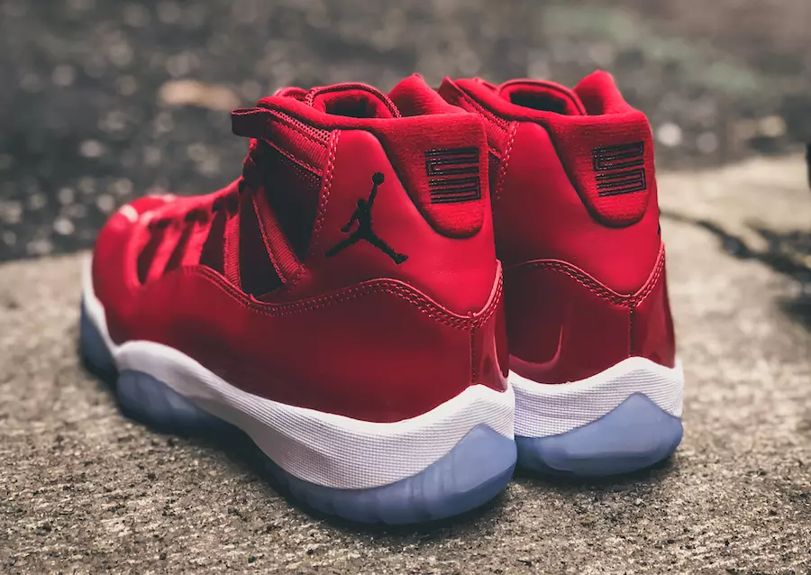 Aer Jordan 11 Buaigh Cosúil le 96 Chicago Red