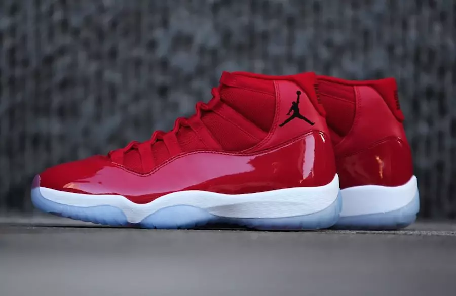 Air Jordan 11 Red vence como 96