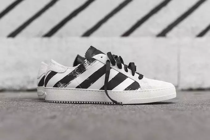 Pakkett ta' Sneakers Striped Off-White