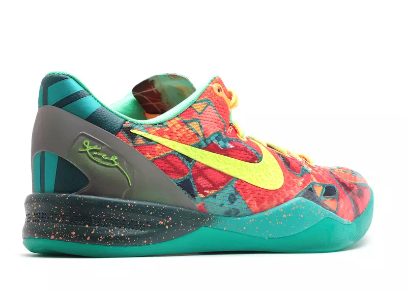 Nike cad é an kobe 8 saor in aisce,