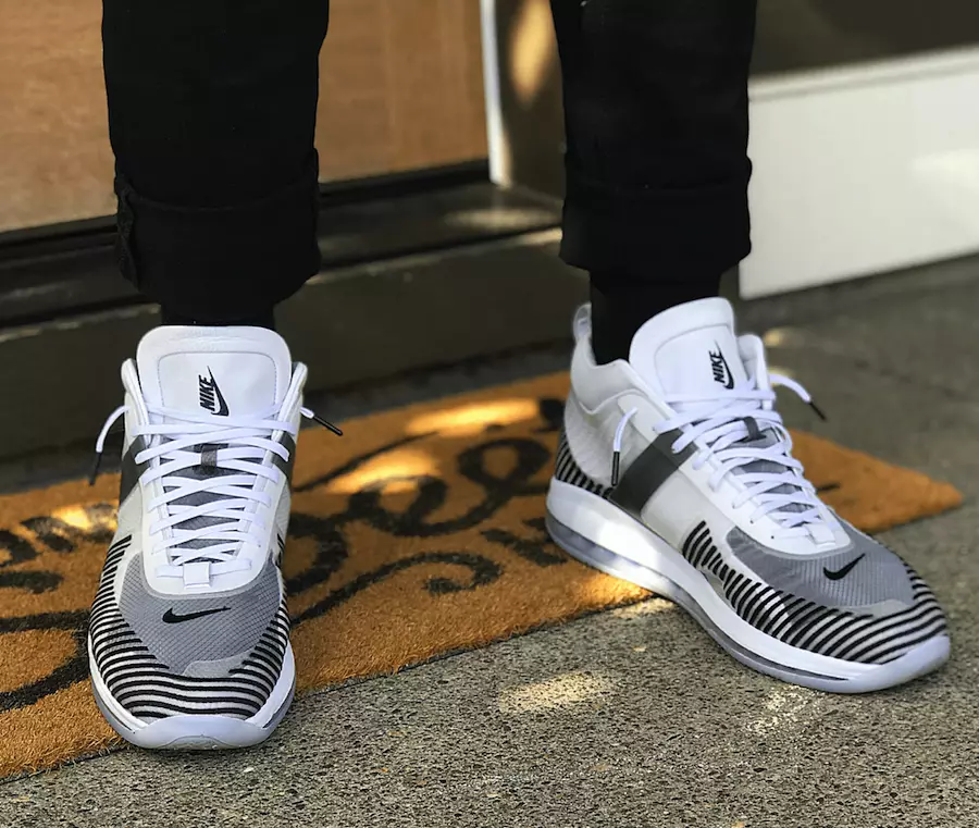 John Elliott Nike LeBron-ikon