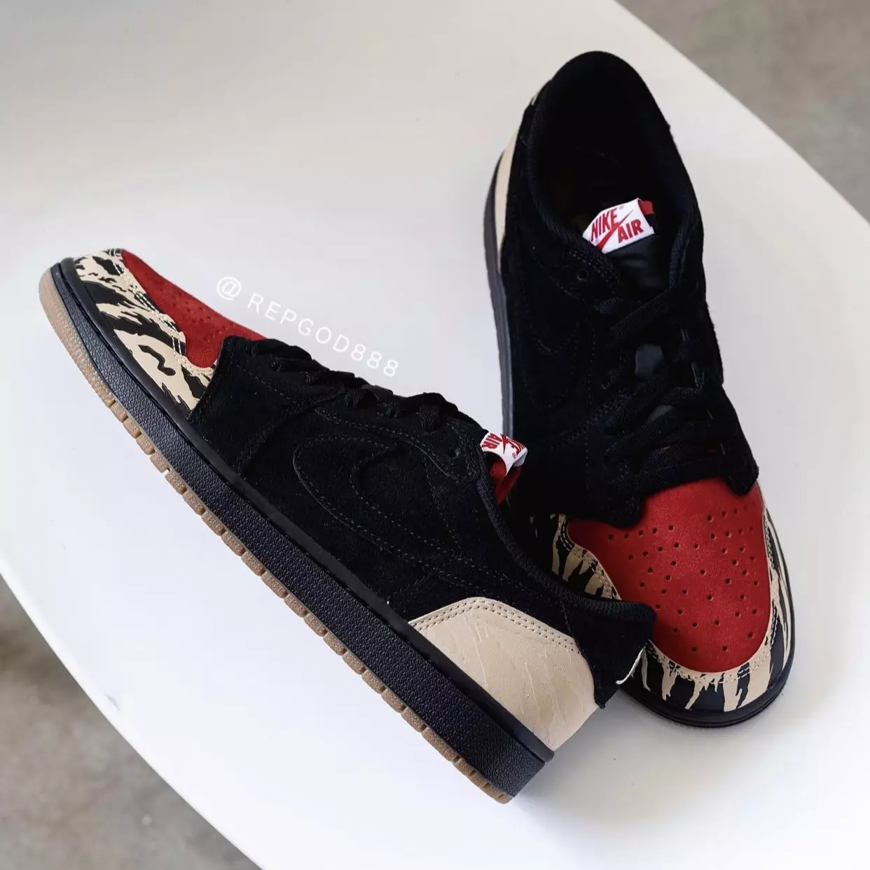 SoleFly Air Jordan 1 Low Carnivore DN3400-001 Data di rilascio