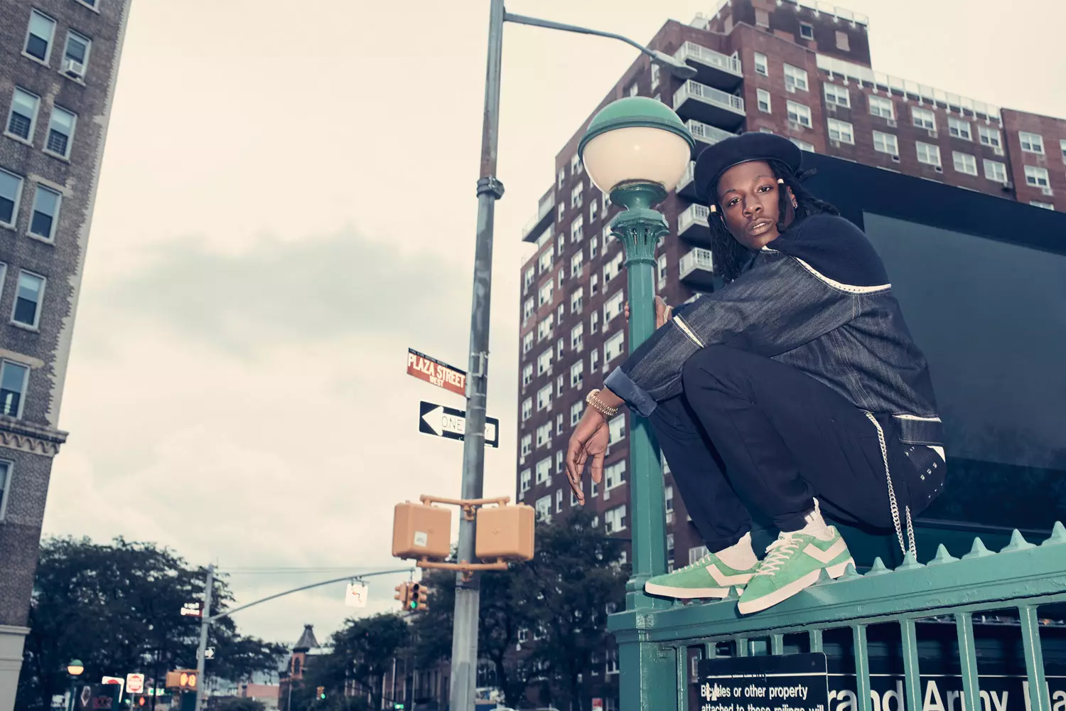 Pony Joey Bada$$ Pengarah Kreatif