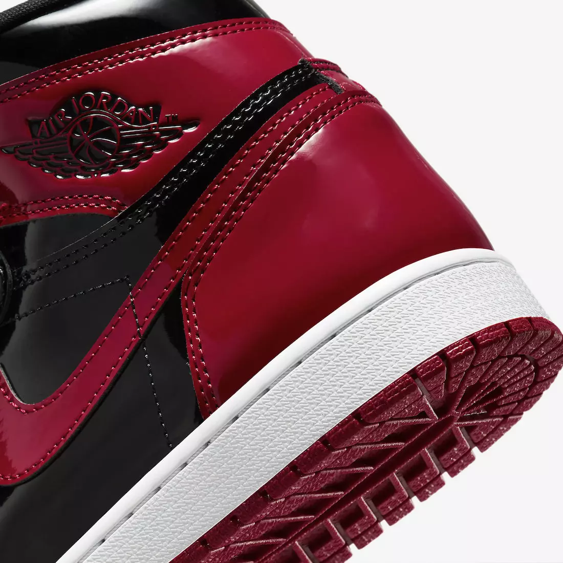 Air Jordan 1 Bred Patent ReImagined 555088-063 Թողարկման ամսաթիվ