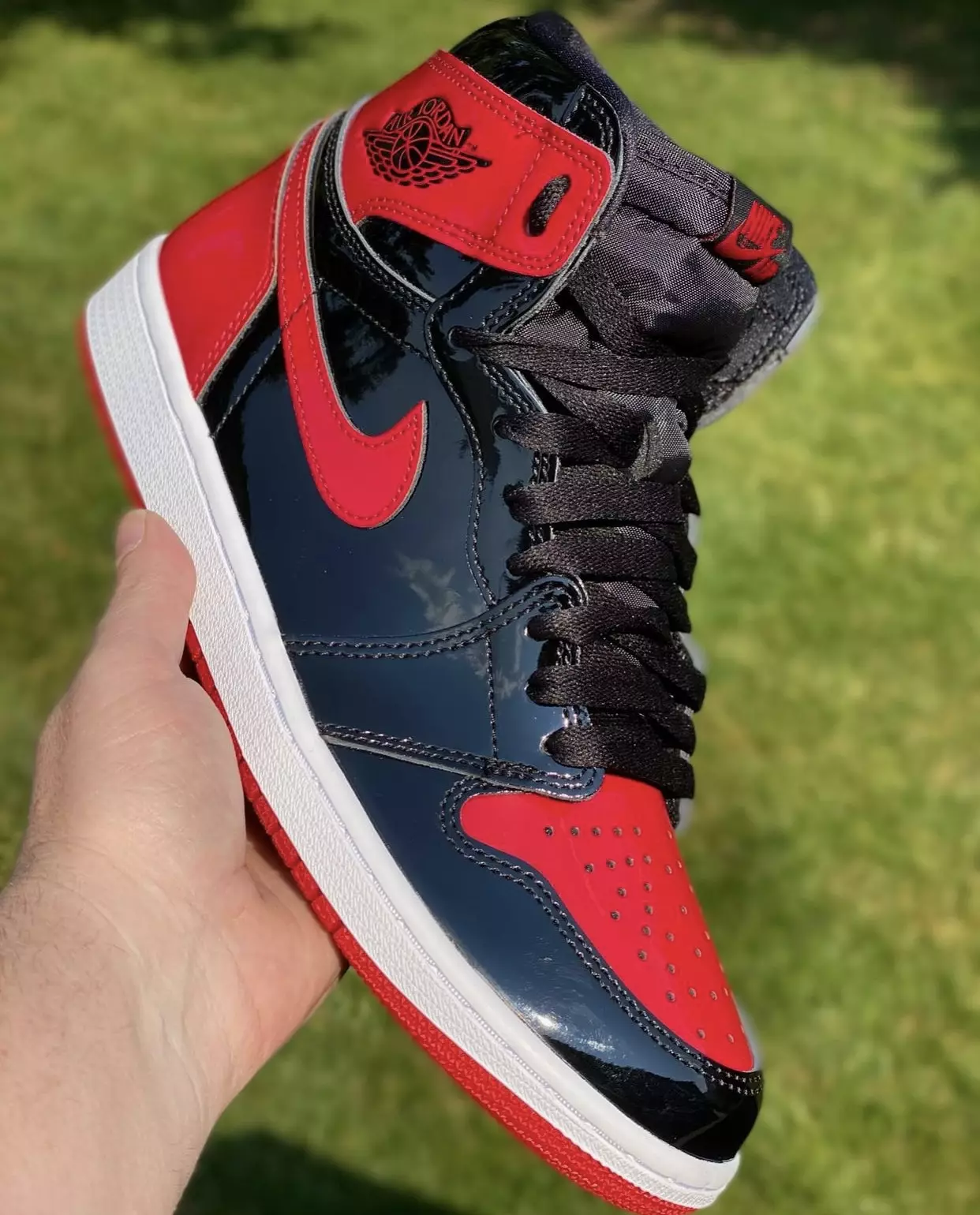 Air Jordan 1 Póraítear Paitinne 555088-063 Dáta Eisiúna