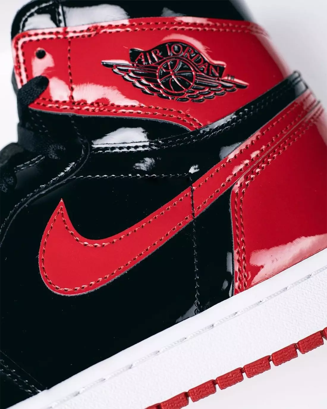 Air Jordan 1 High OG Bred Патент 555088-063 Санаи озод