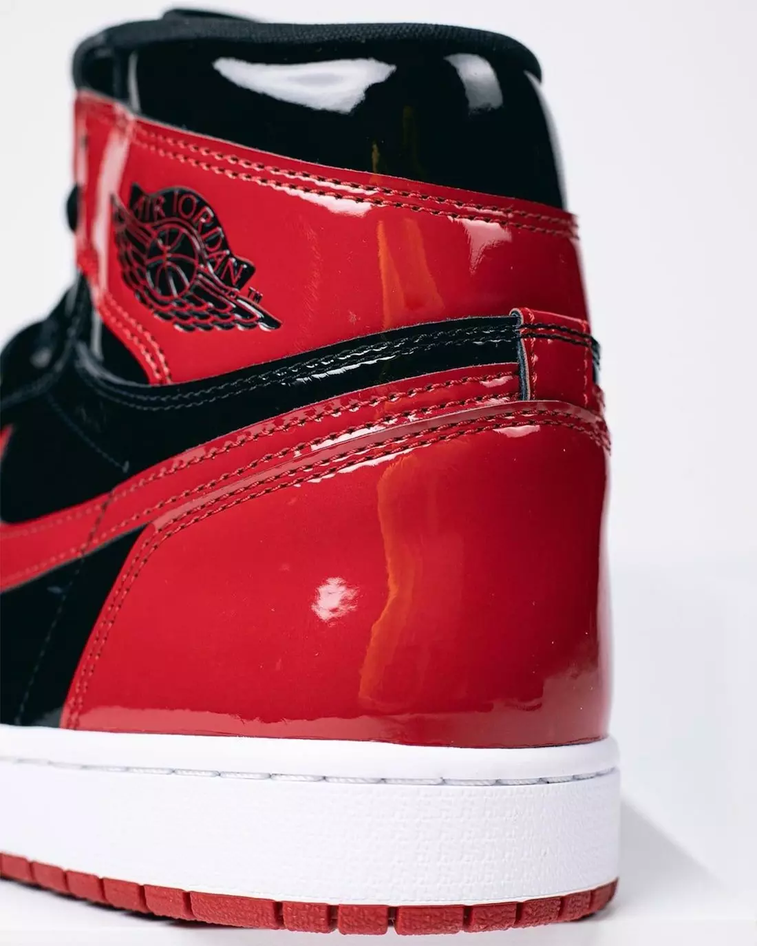 Air Jordan 1 High OG Bred Patent 555088-063 Releasedatum