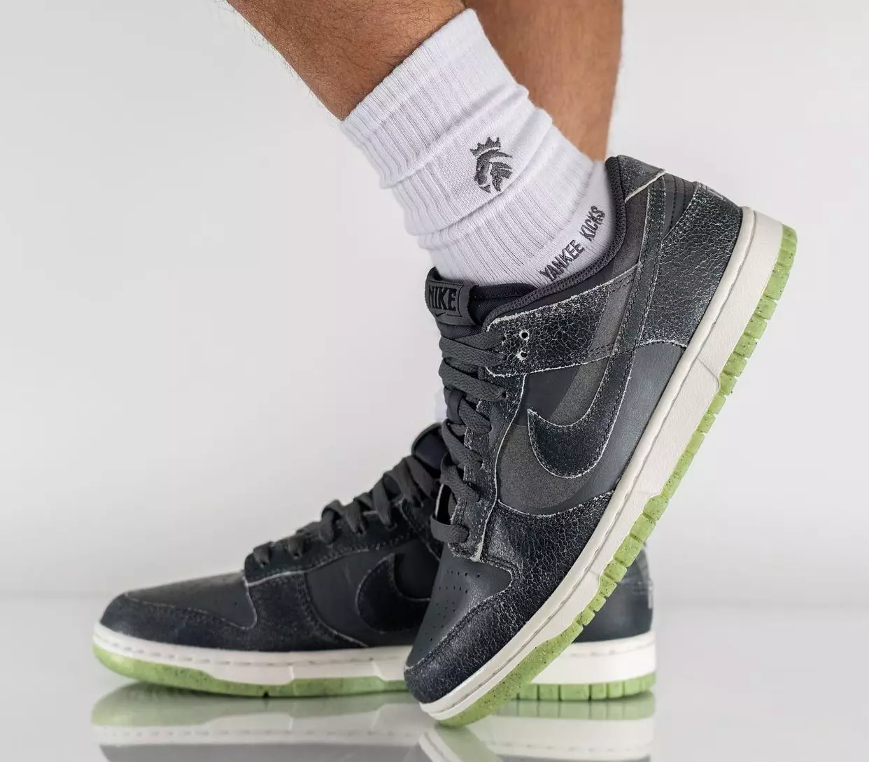 Nike Dunk Low Iron Grey DQ7681-001 Datum izlaska On-Feet