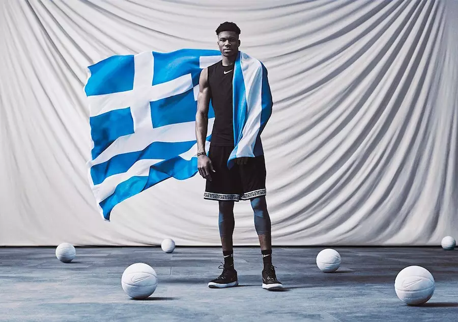 Giannis Antetokounmpo Nike Zoom kituko 1