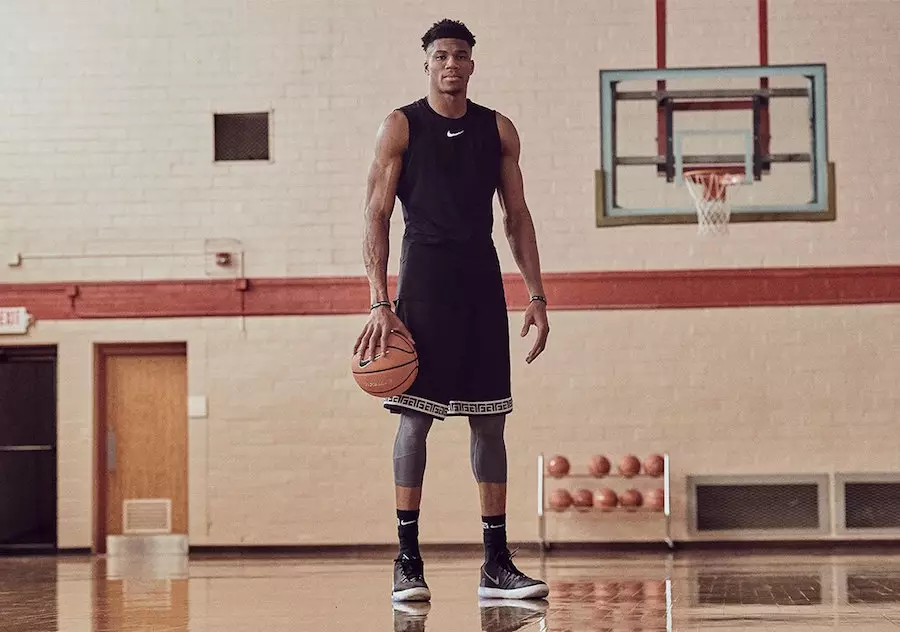 Giannis Antetokounmpo Nike Súmáil Anchúinse 1