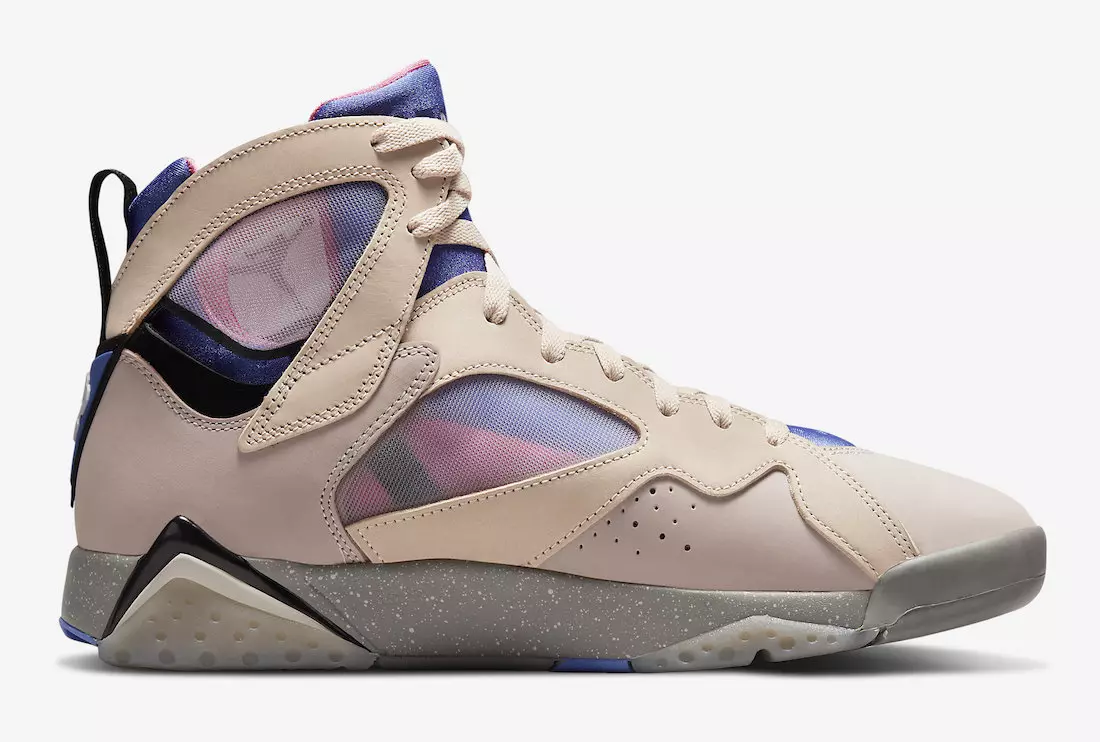 Giá ngày phát hành của Air Jordan 7 Sapphire DJ2636-204