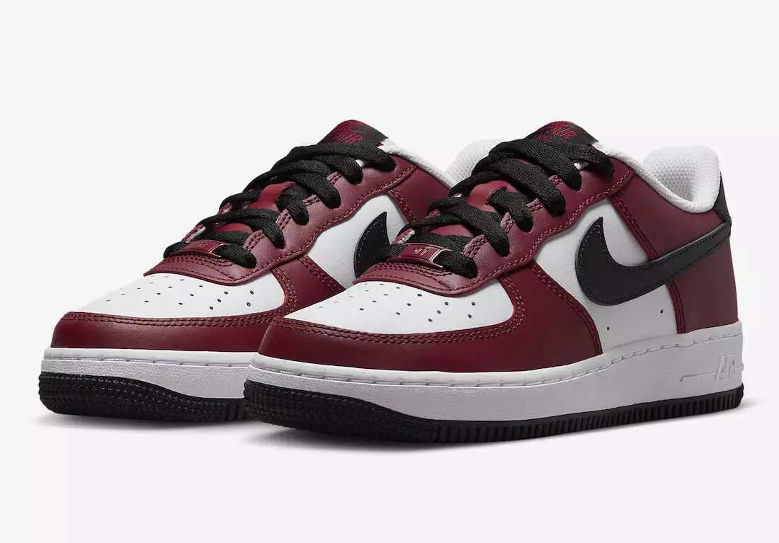 Nike Air Force 1 Low در کلاسیک Chicago Blocking ظاهر می شود