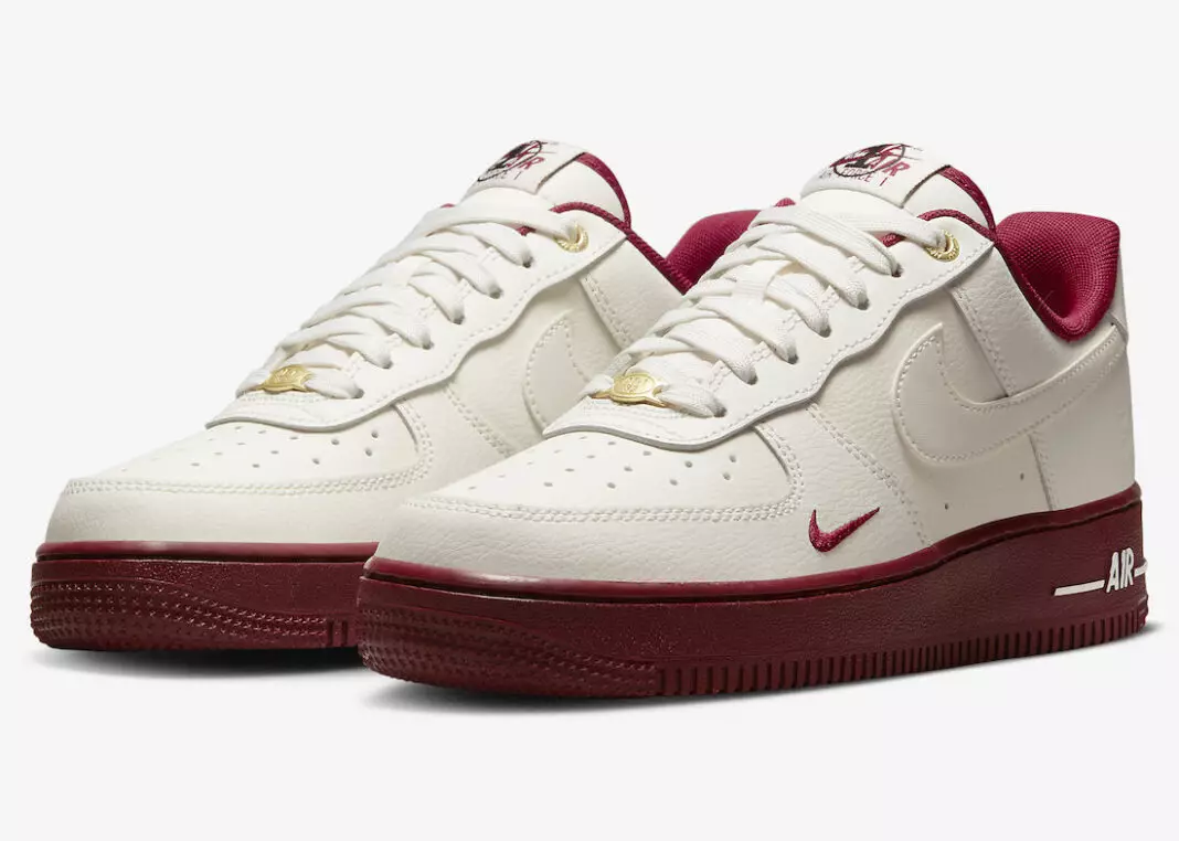 Nike Air Force 1 DQ7582-100 Дата випуску