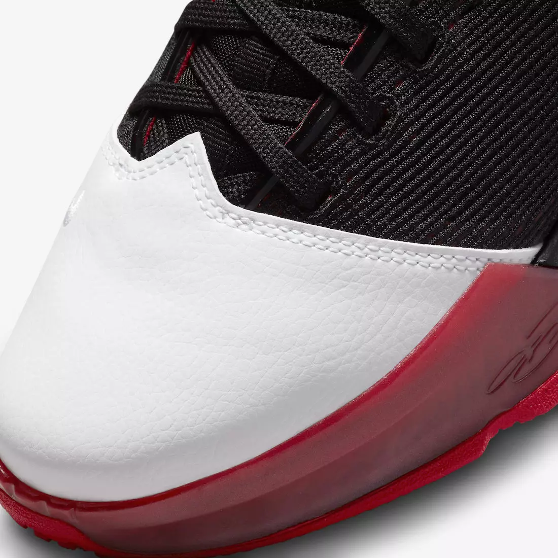 Nike LeBron 19 Low Bred DH1270-001 Дата на издаване