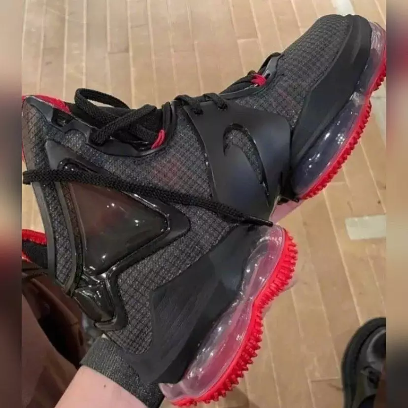 Дата выпуску Nike LeBron 19 Bred