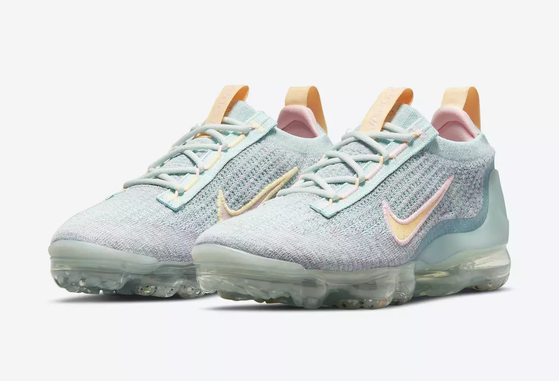 משטחי Nike Air VaporMax 2021 בגווני אקווה ומנגו