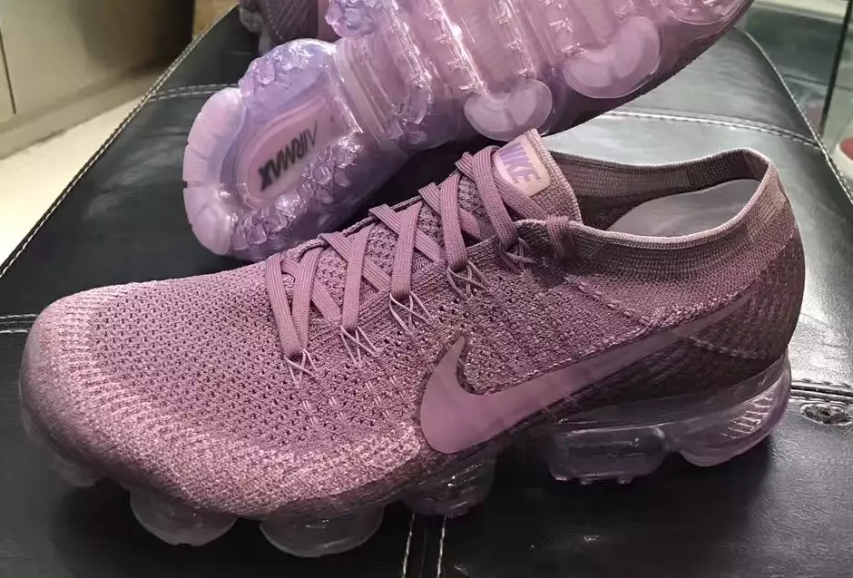 Nike Air VaporMax phát hành màu tím