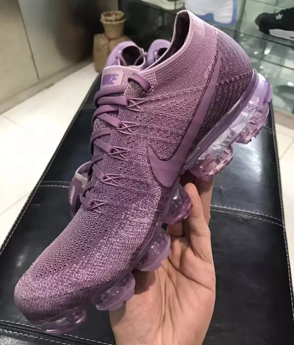 Nike Air VaporMax күлгін