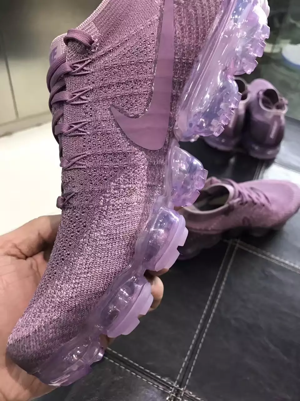 Nike Air VaporMax күлгін