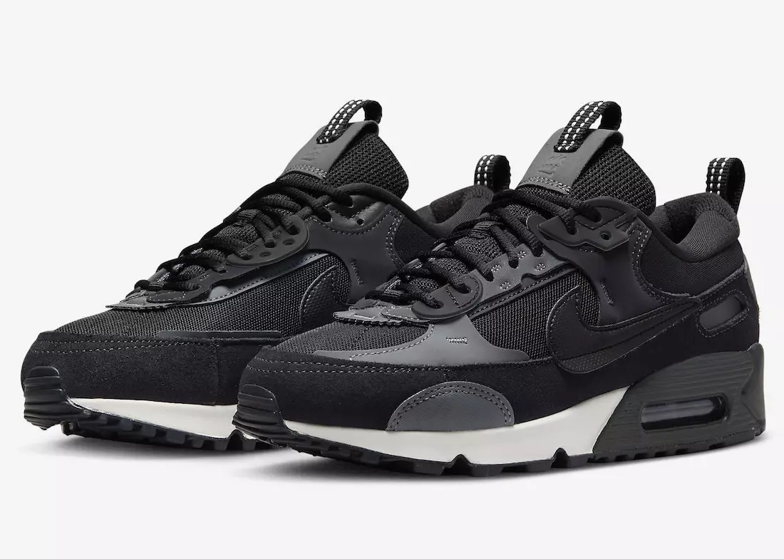 Nike Air Max 90 Futura з'яўляецца ў чорна-белым колеры