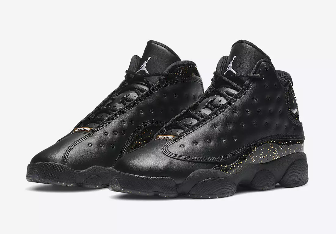 Hivatalos fotók az Air Jordan 13 GS „Gold Glitter”-ről