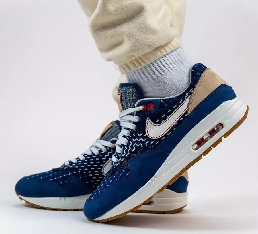 DENHAM Nike Air Max 1 CW7603-400 Releasedatum op de voeten