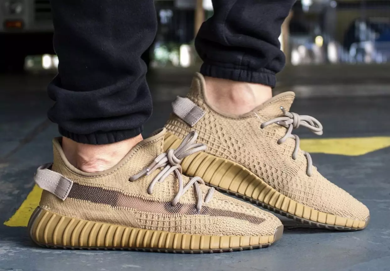 adidas Yeezy Boost 350 V2 Earth FX9033 Дата на издаване на крака