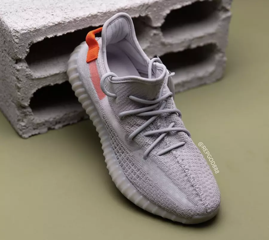 adidas Yeezy Boost 350 V2 Tail Light FX9017 תאריך שחרור