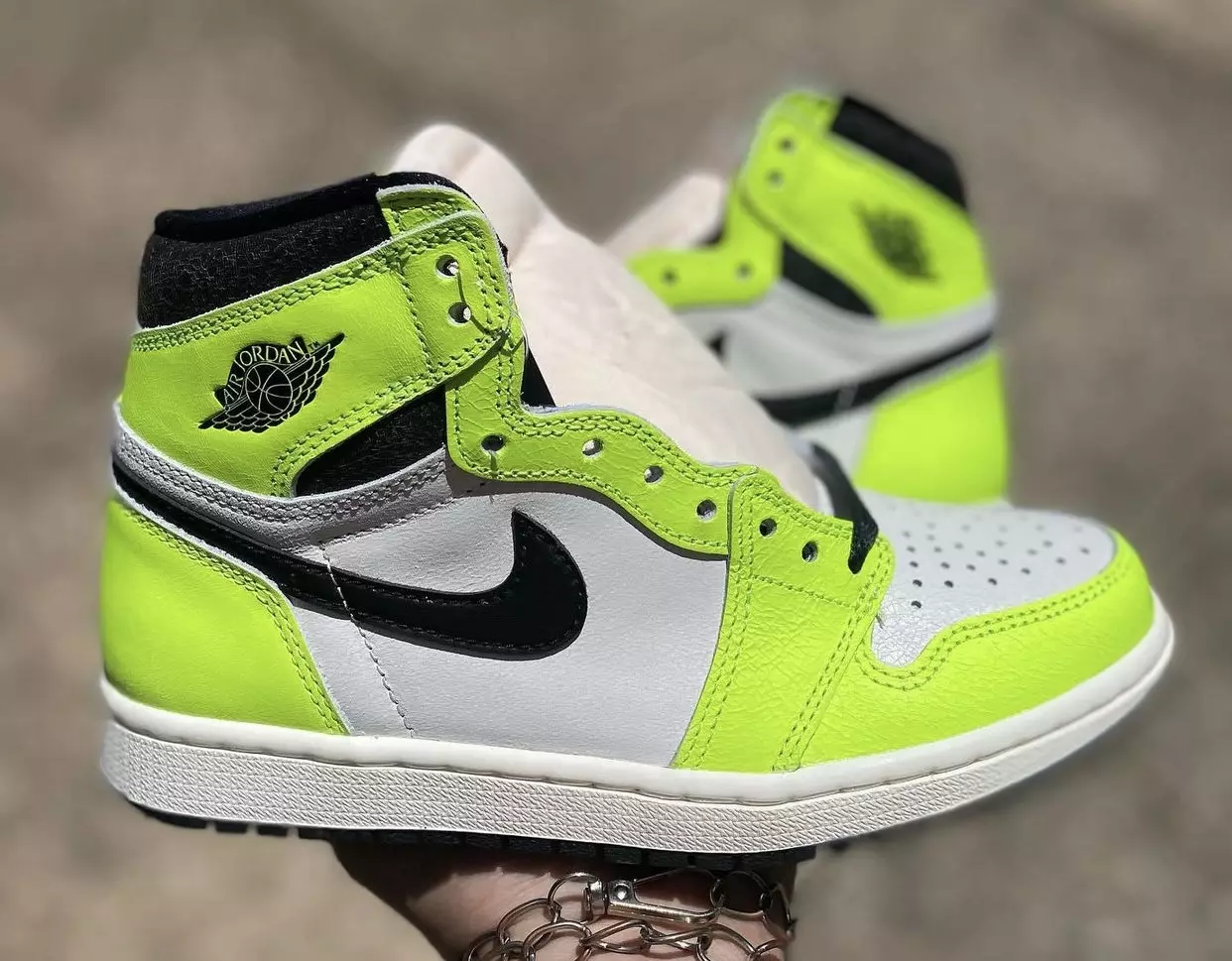 Air Jordan 1 Visionaire Volt 555088-702 Шығарылған күні