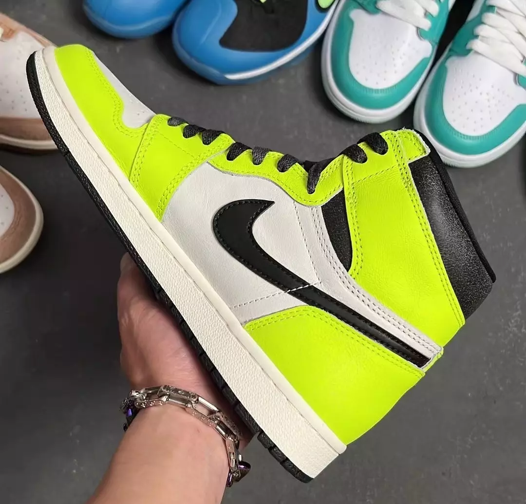 Air Jordan 1 Visionaire 555088-702 Data di rilascio