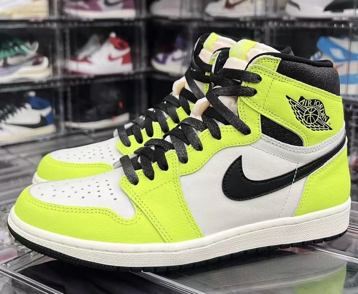 Air Jordan 1 Volt 555088-702 Ημερομηνία κυκλοφορίας