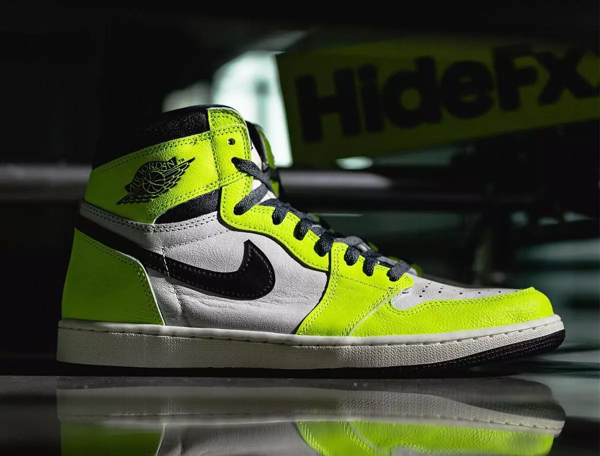 Air Jordan 1 Volt High 555088-702 Chiqarilgan sana