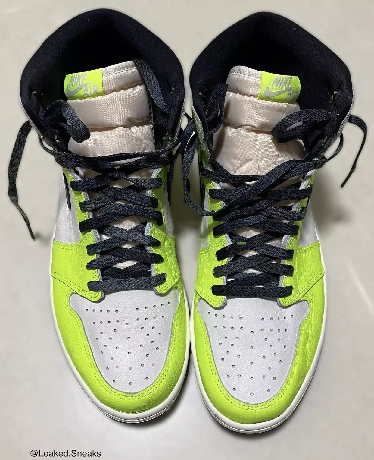 Air Jordan 1 Volt Visionaire 555088-702 Útgáfudagur