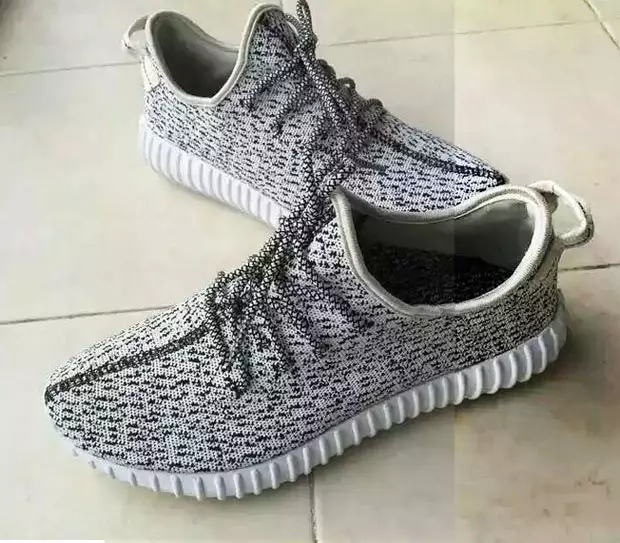 אַדידאַס Yeezy 350 באָאָסט ווייַס שוואַרץ נידעריק