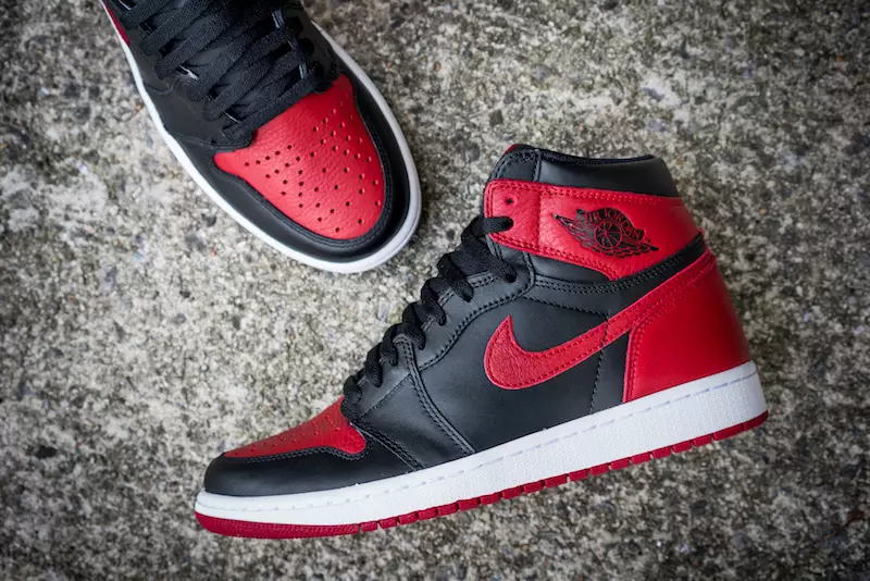 Air Jordan 1 Banned Black Varsity Red White