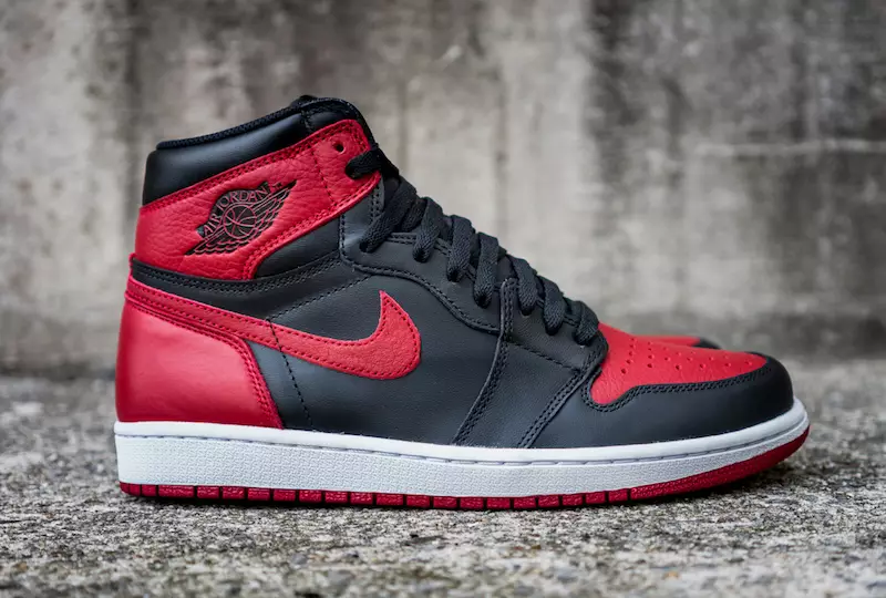 Air Jordan 1 Banned Black Varsity Red White